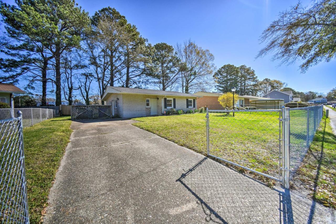 Norfolk Vacation Rental Patio, 3 Mi To Beaches! Exterior photo